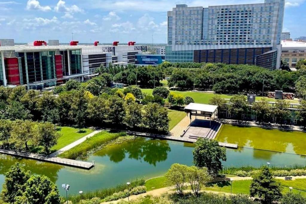 Sodo City Gem: Rooftop Skyline Pool Parking Wi-Fi Houston Exterior foto